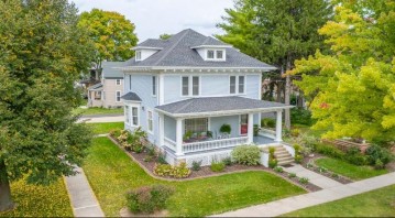 103 E Washington St, Delavan, WI 53115-1713