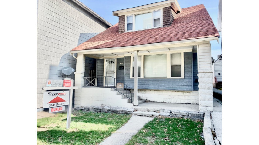 1522 N Van Buren St Milwaukee, WI 53202 by Shorewest Realtors $215,000