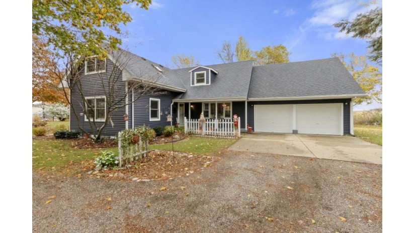 N6097 Hodunk Rd Lafayette, WI 53121 by Keefe Real Estate, Inc. $389,900