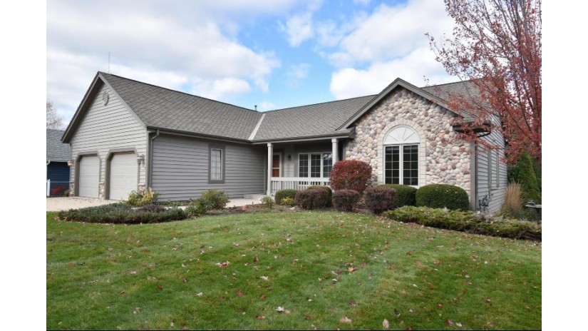 12372 W Crossing Blvd Greenfield, WI 53228 by Keller Williams Realty-Milwaukee Southwest $399,999