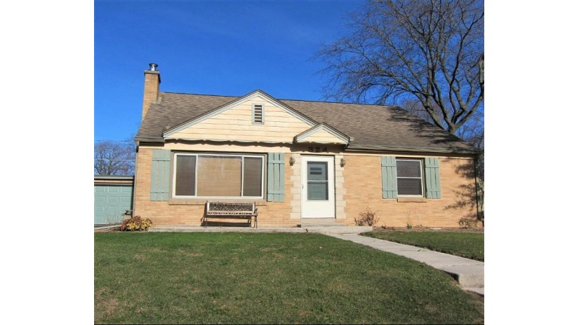 324 Edgewood Ave Adell, WI 53001 by Home Transitions LLC $165,900
