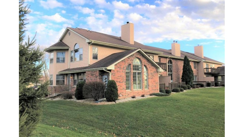 110 Eagle Pointe Dr A Delavan, WI 53115 by Keefe Real Estate, Inc. $300,000