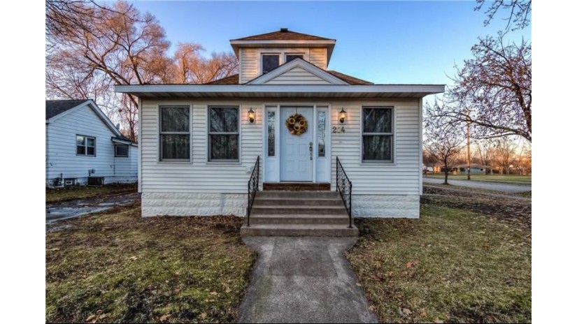 204 Maple Street Eau Claire, WI 54703 by C21 Affiliated $164,900