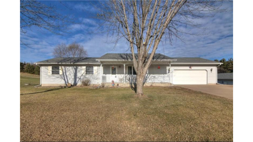 2718 Glory Lane Eau Claire, WI 54703 by C21 Affiliated $295,000