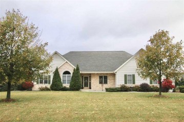 W3847 Somerset Court, Taycheedah, WI 54937-7825