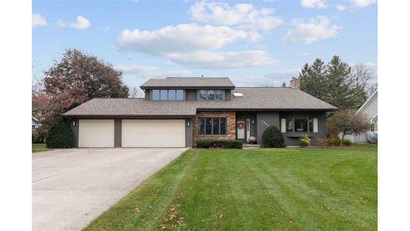 3007 W Heritage Avenue Grand Chute, WI 54914 by Century 21 Ace Realty $324,900