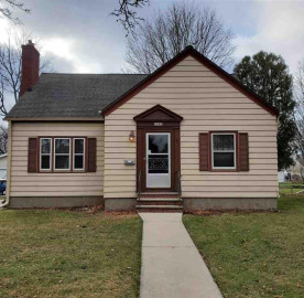 1181 Dousman Street, Green Bay, WI 54303-3054