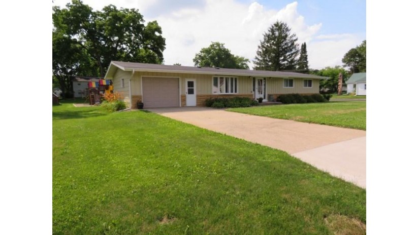 404 Scott St Mazomanie, WI 53560 by The Mcgrady Group, Llc $259,000