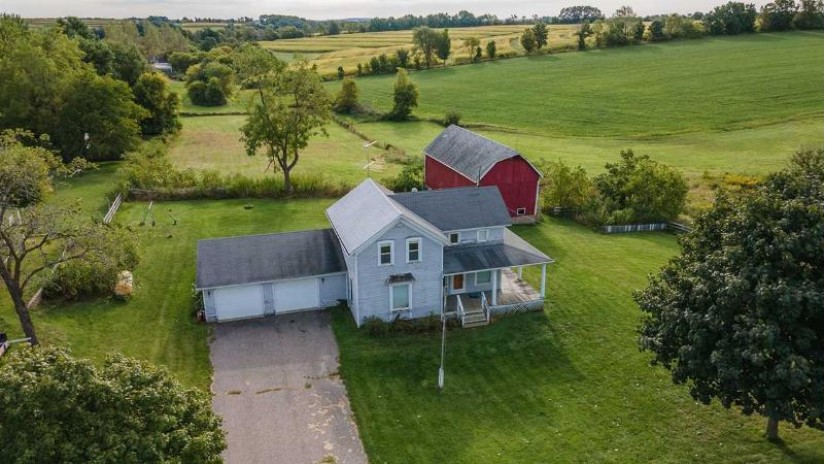 139 S Main St Lime Ridge, WI 53937 by Re/Max Preferred $149,500
