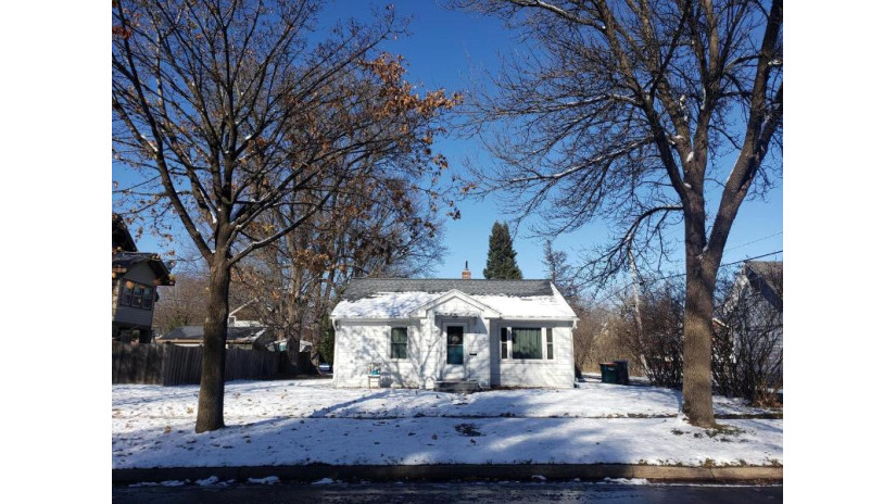 617 West Maple St River Falls, WI 54022 by Century 21 Affiliated $180,000