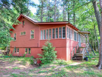 6049 Big Portage Lk Rd E, Land O Lakes, WI 54540