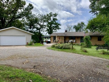 17407 Cottage Ave, Galesville, WI 54630-7234