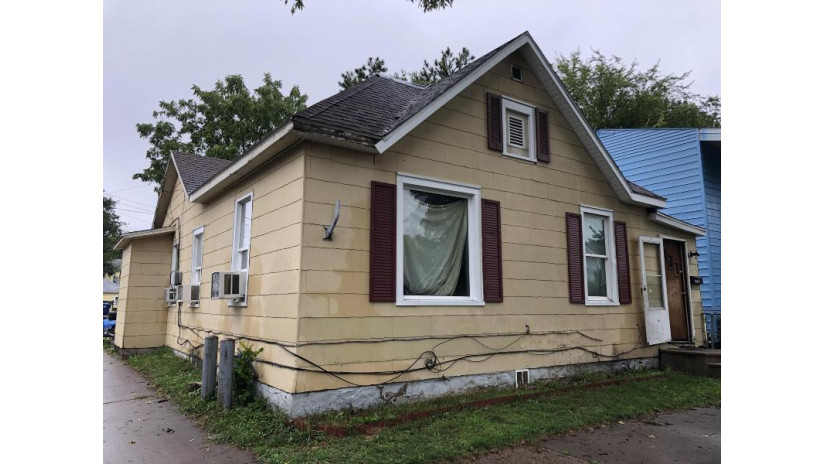 419 Johnson St La Crosse, WI 54601 by Coldwell Banker River Valley, REALTORS $65,000