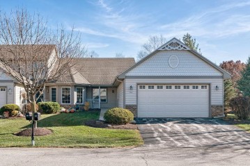 602 Annecy Park Cir, Waterford, WI 53185-4262