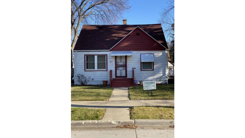 4956 N 22nd St Milwaukee, WI 53209 by Acquire Realty LLC $99,900