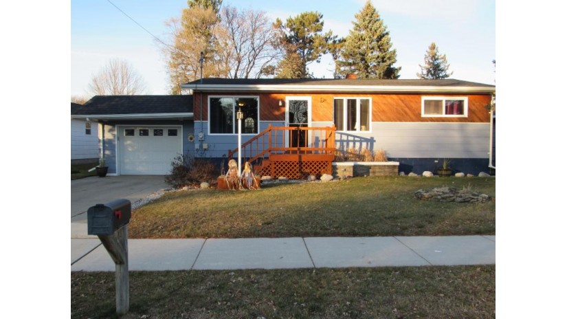 1704 30th Ave Menominee, MI 49858 by Broadway Real Estate $114,900