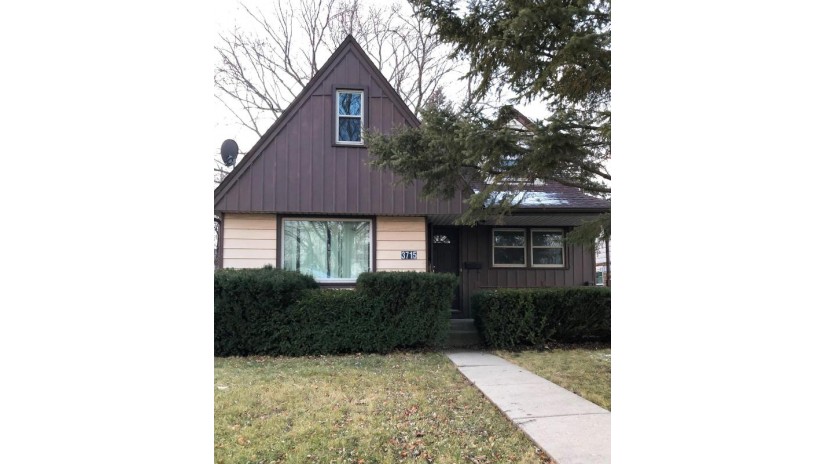 3715 N 73rd St Milwaukee, WI 53216 by Coldwell Banker Realty $85,000