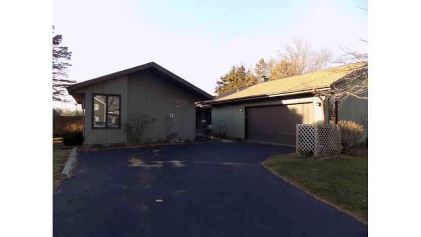 5050 Hearthside Ln Caledonia, WI 53402 by RE/MAX ELITE $229,900