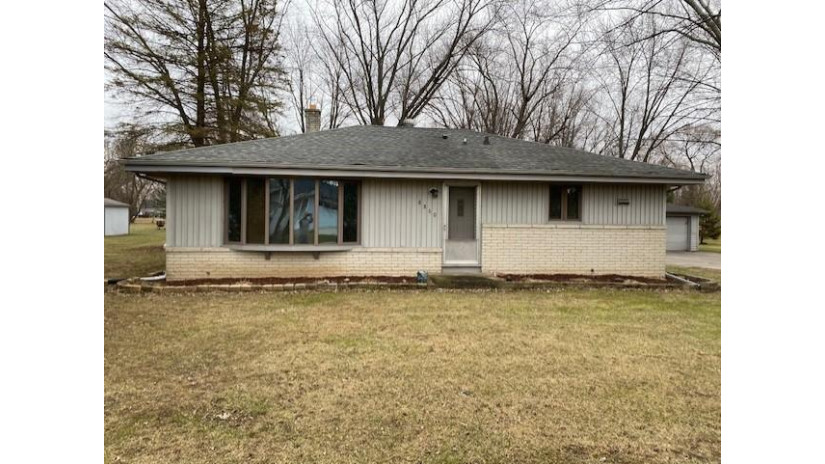 8860 S 84th St Franklin, WI 53132 by RE/MAX Realty Pros~Milwaukee $239,900