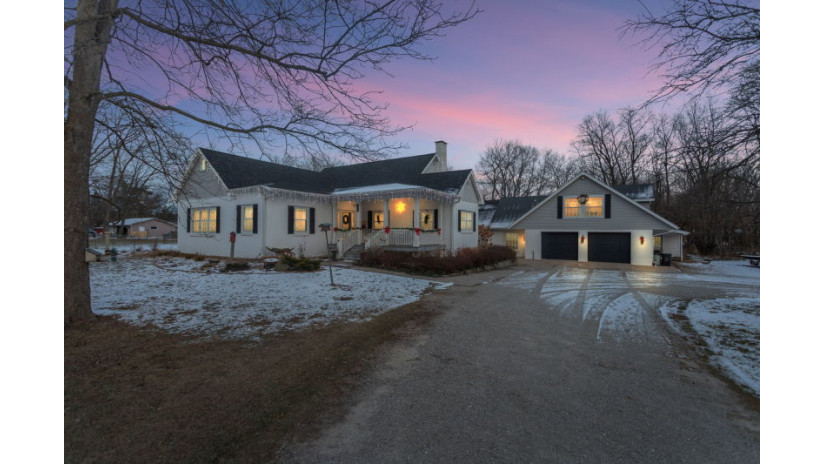 2429 N River Rd Rochester, WI 53185 by Shorewest Realtors $409,900