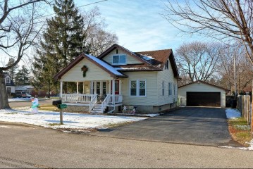 101 N Fairview Ave, North Prairie, WI 53153