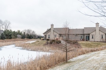 W250N4937 William Dr, Sussex, WI 53072-1362