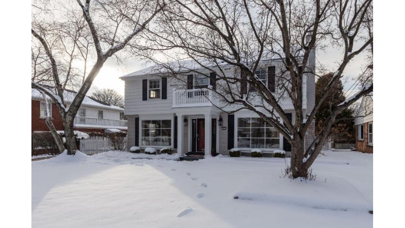 715 N 79th St Wauwatosa, WI 53213 by The Stefaniak Group, LLC $599,900