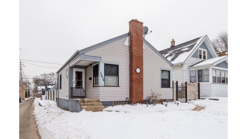 1416 S 87th St West Allis, WI 53214 by Coldwell Banker Realty $159,900