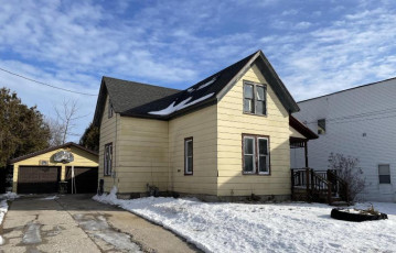 425 E Main St, Mishicot, WI 54228