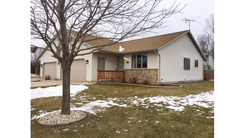 948 Chrysler Dr Mishicot, WI 54228 by Weichert, Realtors CornerStone $149,000