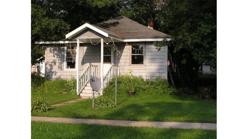 209 6th Street Cornell, WI 54731 by Weisenberger Realty Llc $74,900