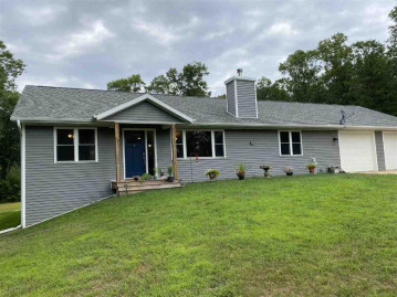 W5466 Azalea Drive, Wescott, WI 54166