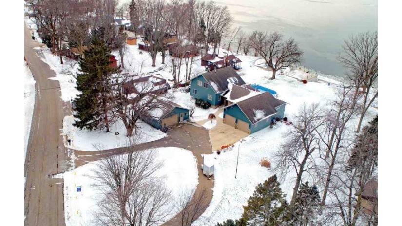 N6495 Harrison Road Harrison, WI 54129 by Coldwell Banker Real Estate Group $714,500
