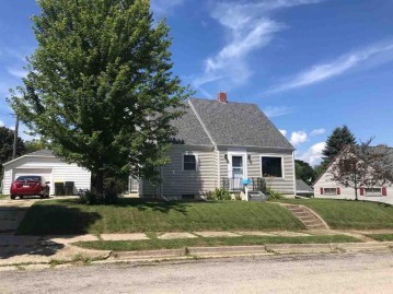 329 2nd Street, Kewaunee, WI 54216