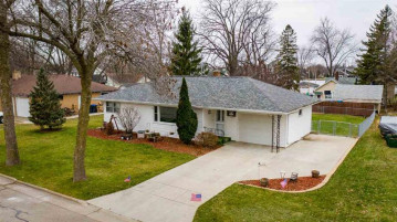 220 S 2nd Avenue, Winneconne, WI 54986