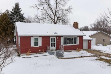 520 E Main Street, Winneconne, WI 54986