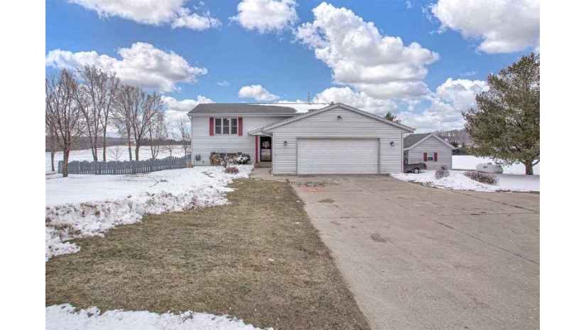 W1640 Christy Lane Auburn, WI 53010 by Cres, Llp $272,500