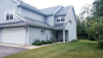 817 Island Ct 2, Baraboo, WI 53913