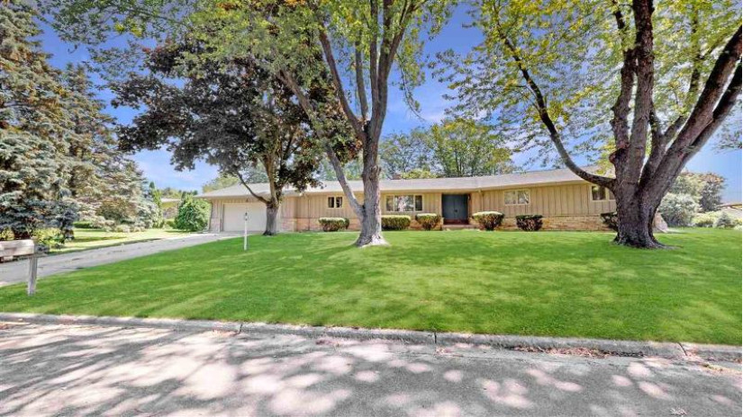 349 S Woodland Dr Whitewater, WI 53190 by Nexthome Success $289,900