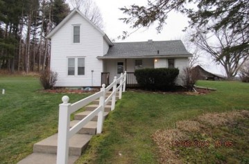 17811 Old County Farm Dr, Marshall, WI 53581