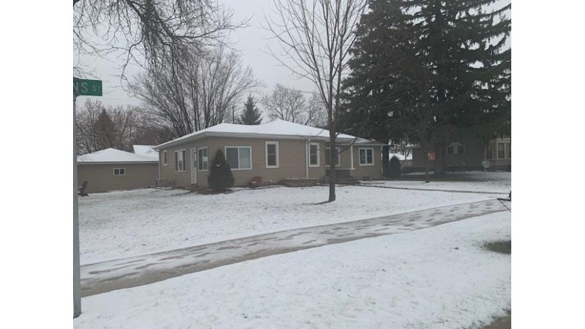 211 W Lyons St Rio, WI 53960 by Exp Realty, Llc $199,900