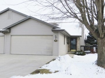 608 Rockshire Dr, Janesville, WI 53546