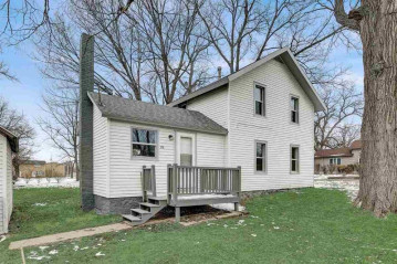 112 W Church St, Orfordville, WI 53576