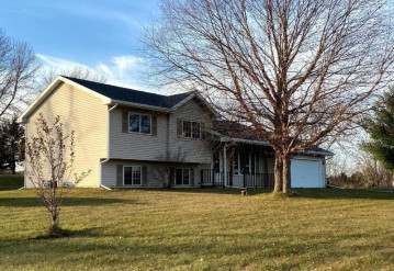 726 160th St, Hammond, WI 54015