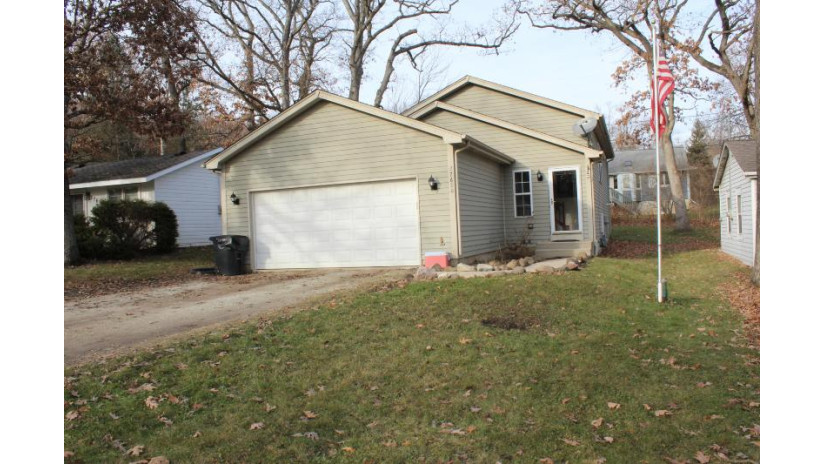 27600 94th St Salem Lakes, WI 53168 by Realty World-Tiffany R.E. $194,500