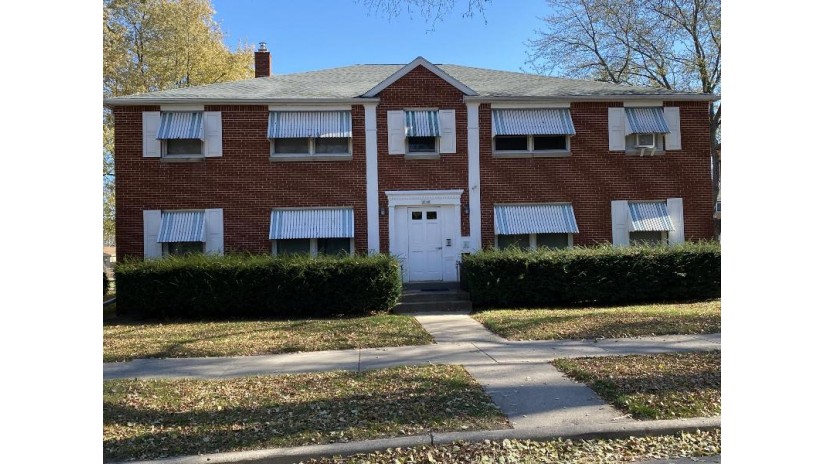 3140 S 48th St Milwaukee, WI 53219 by Standard Real Estate Services, LLC $575,000