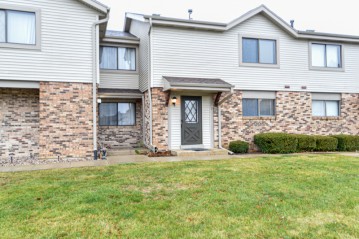 5742 Cambridge Cir 2, Mount Pleasant, WI 53406