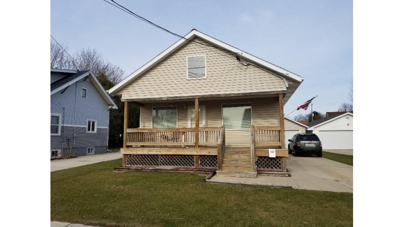 2416 12th St Two Rivers, WI 54241 by Home Seekers Realty Group $89,900