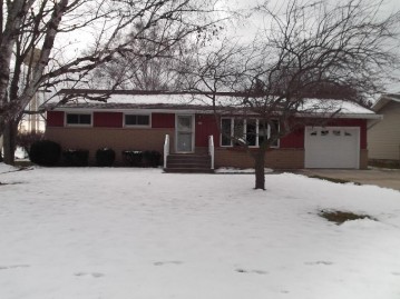 321 Washington Ct, Whitelaw, WI 54247