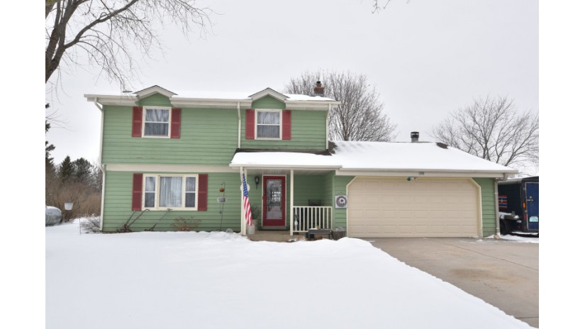 130 Orchard Knoll Dr Trenton, WI 53095 by Shorewest Realtors $250,000